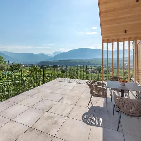 Farm stay Montis Exclusive In Eppan With Spectacular Views Of Dolomites And Bolzano Area Appiano Sulla Strada Del Vino