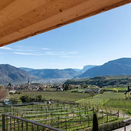 Farm stay Montis Exclusive In Eppan With Spectacular Views Of Dolomites And Bolzano Area *
